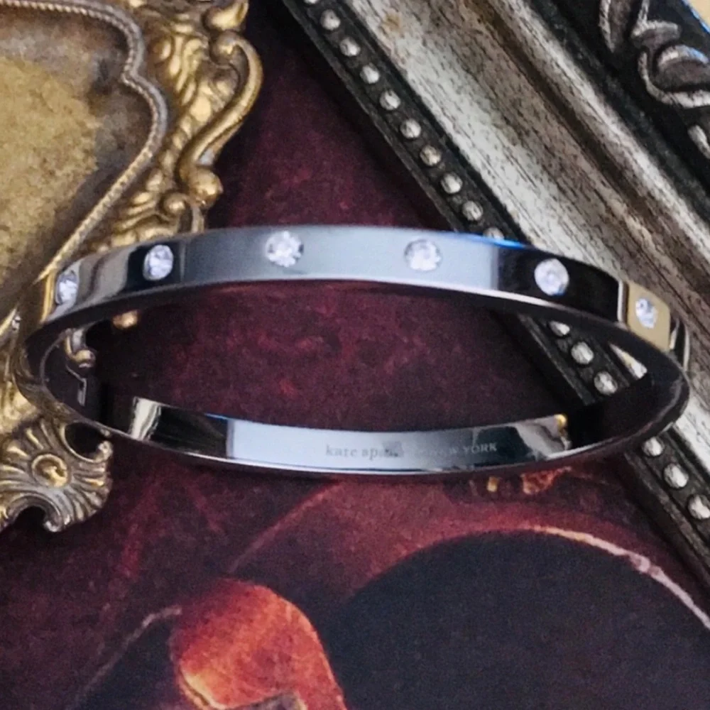 KATE SPADE • Silver Set In Stone Bangle Bracelet - Picture 9 of 9